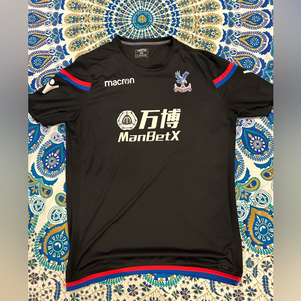 Macron Crystal Palace 17.18 training top.